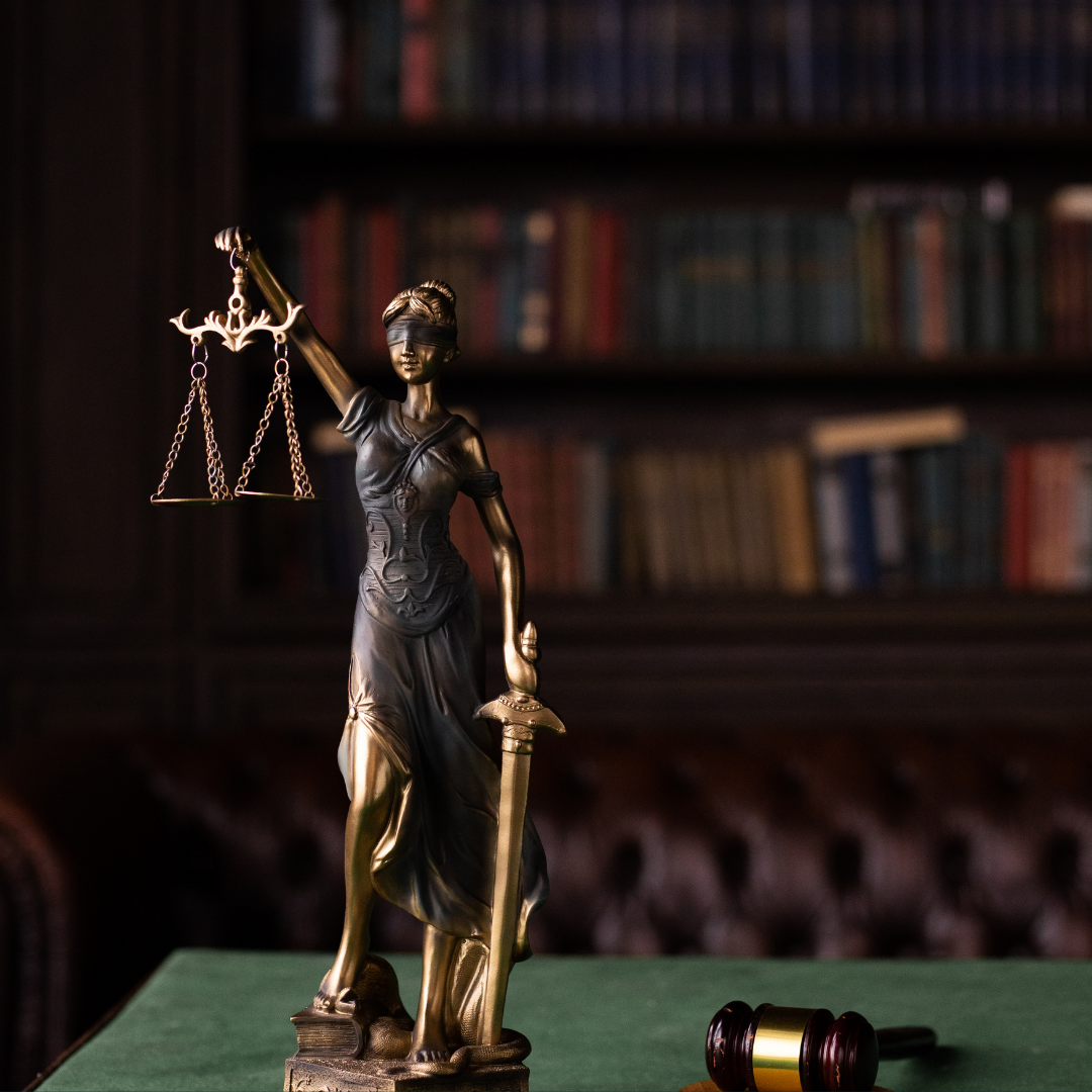 Post instagram minimalista advogado direito civil verde marrom branco.png